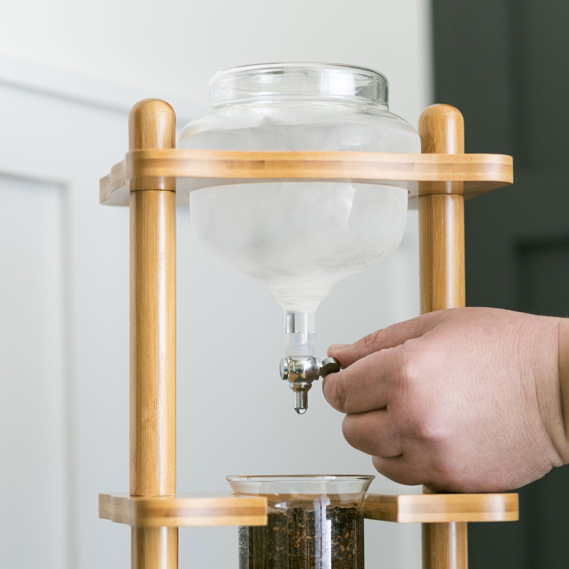 Yama Glass Cold Brew Tower – Bamboo Straight Frame – 6–8 Cup (32 oz) Espresso Parts