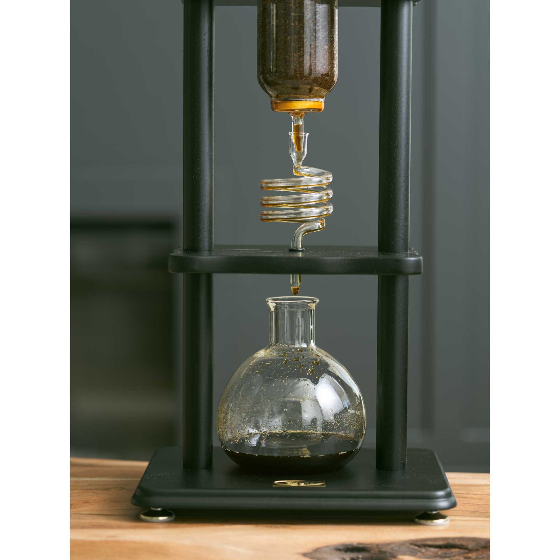 Yama Glass Cold Brew Tower – Black Straight Frame – 6–8 Cup (32 oz) Espresso Parts